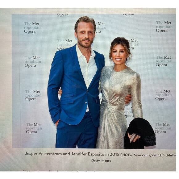 Eliza J Formal Dress Full Length Gown Twist Metallic Silver Sparkly Size 8 - Picture 13 of 13